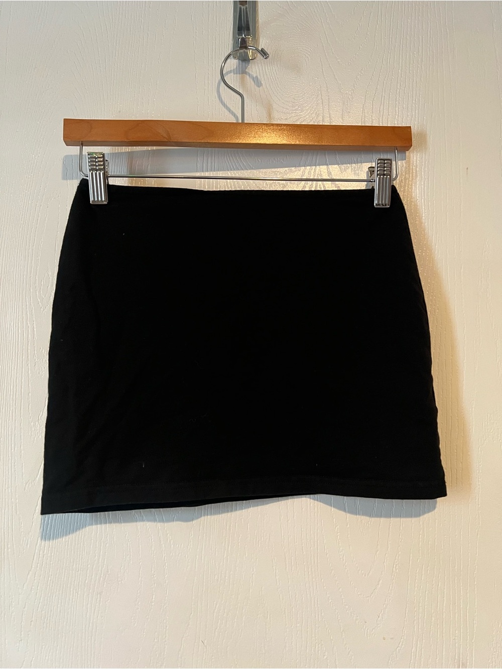 Edikted Black micro mini skirt Sz Small